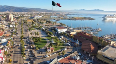 Espectaculares en Baja California
